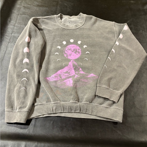 2 Ladies PacSun Small Vintage look soft sweatshirts-excellent condition - Picture 6 of 10